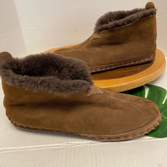 LL Bean Leather Sherpa Lined Slippers - Picture 1 of 9